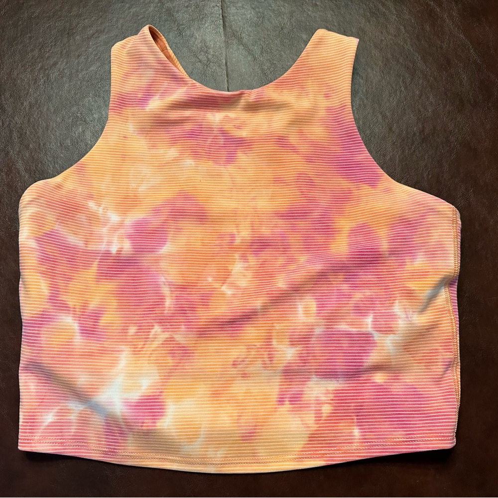 Athleta crop tank with built-in bra size Small